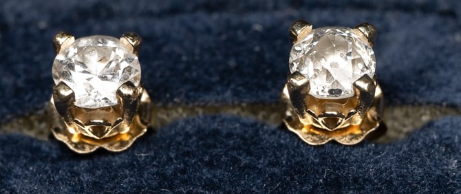 14k Yellow Gold .80 Ct Mine Diamond Stud Earrings