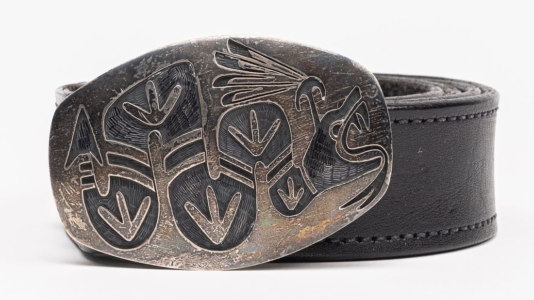 Philip Honanie (1950–2017) Hopi Native American Vintage Sterling Silver Serpent Motif Buckle: Philip Honanie ( 1950 – 2017 ) Hopi Tribe Native American Indian Vintage Sterling Silver Serpent Motif Buckle with Leather Belt Circa 1970s Cowboy South Western Style Buckle Made with Overlay Signat