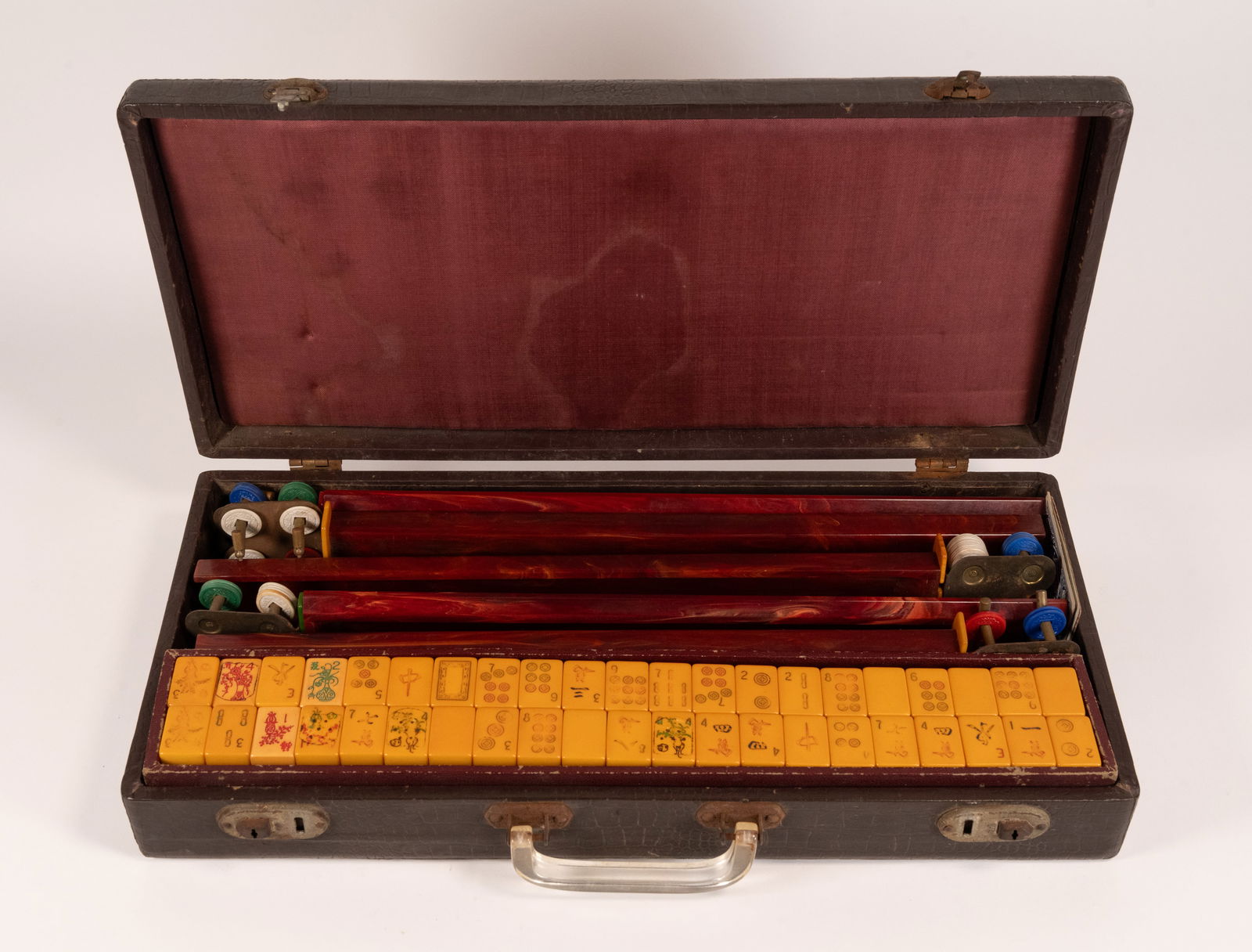 20th c. Chinese Mahjong Game Set Butterscotch Yolk Amber Bakelite Tiles (1 of 10)