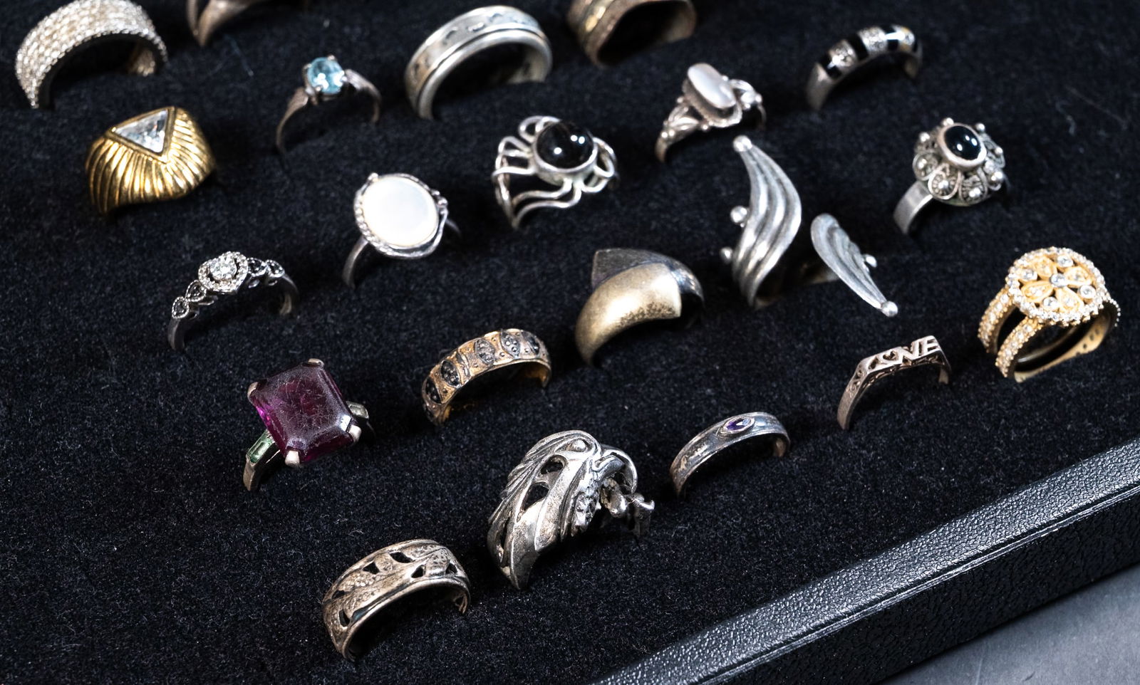 Large Vintage Sterling Silver Ring Collection - 2