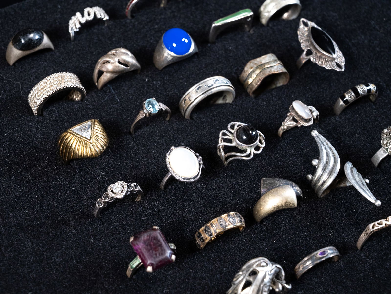 Large Vintage Sterling Silver Ring Collection - 3