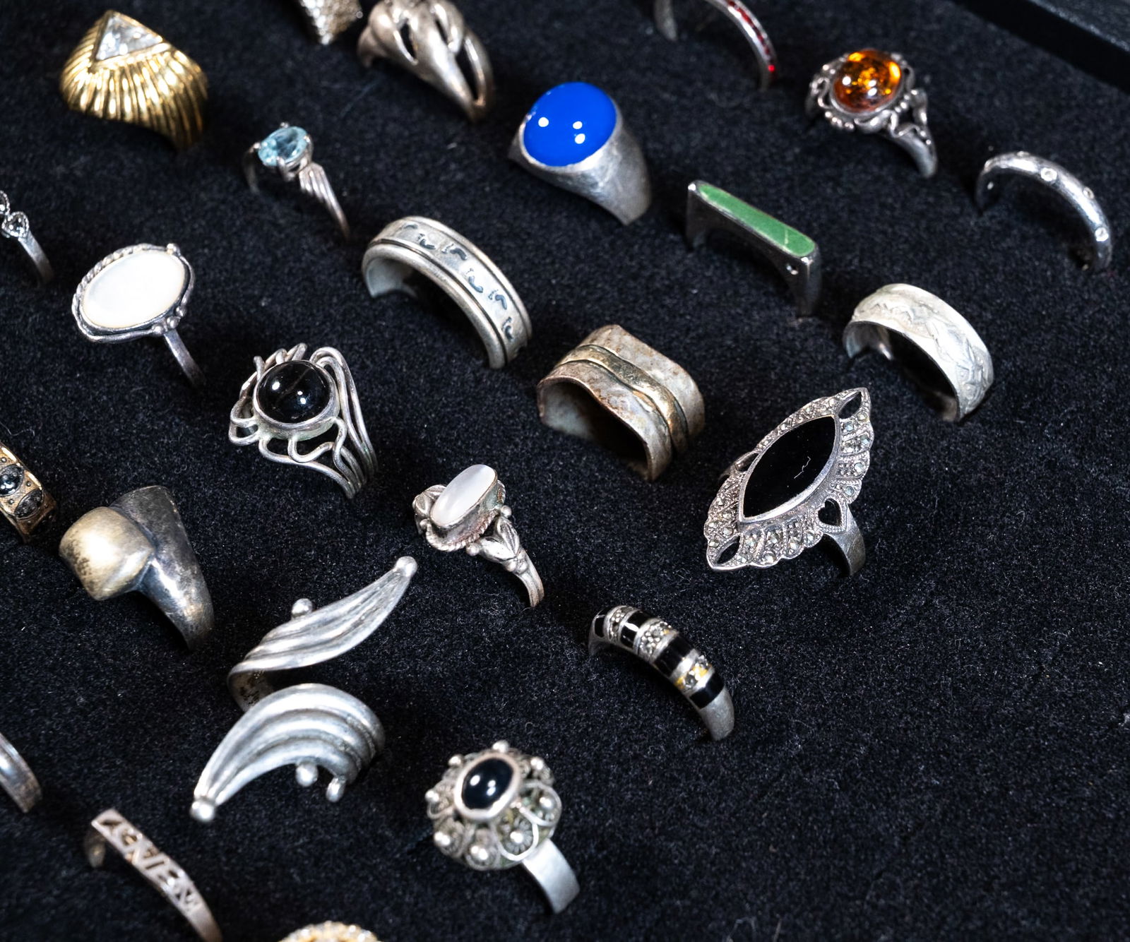 Large Vintage Sterling Silver Ring Collection - 6