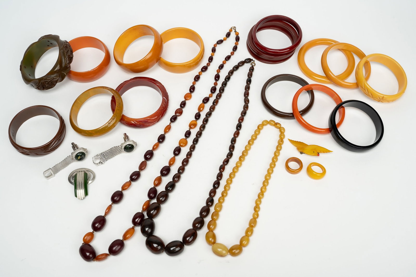 Bakelite Vintage Jewelry Collection 25Pcs Bangles Necklaces Rings etc (1 of 19)