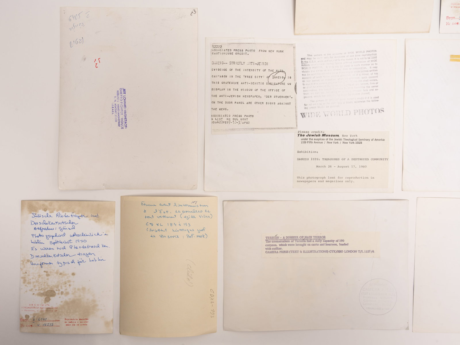 Holocaust Ghetto / Concentration Camp Photos - 9