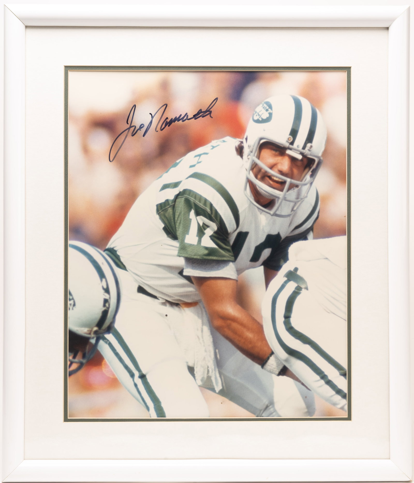 Joe Namath Autographed Photograph of Legendary New York Jets Quarterback w/ COA: Joe Namath Signed Photo of Legendary New York Jets Quarterback American Football Player NFL Hall of Fame Quarterback New York Jets Super Bowl III Champion with Certificate of Authenticity from