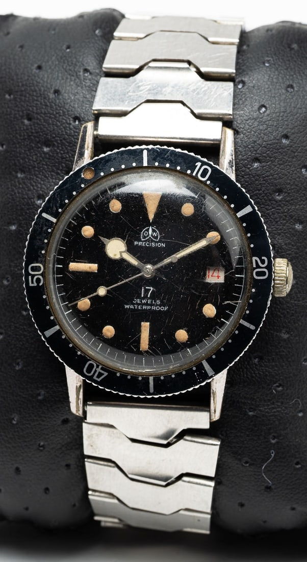 1960s Ollech & Wajs Precision Diver Manual Wind Up Military Watch: 1960s Ollech & Wajs ( O & W ) Precison Diver Manual Winding Military Wristwatch Dial This Classic Timepiece is Known for it's Durability and Reliable Performance as a "Tool Watch" for Divers Pilots an