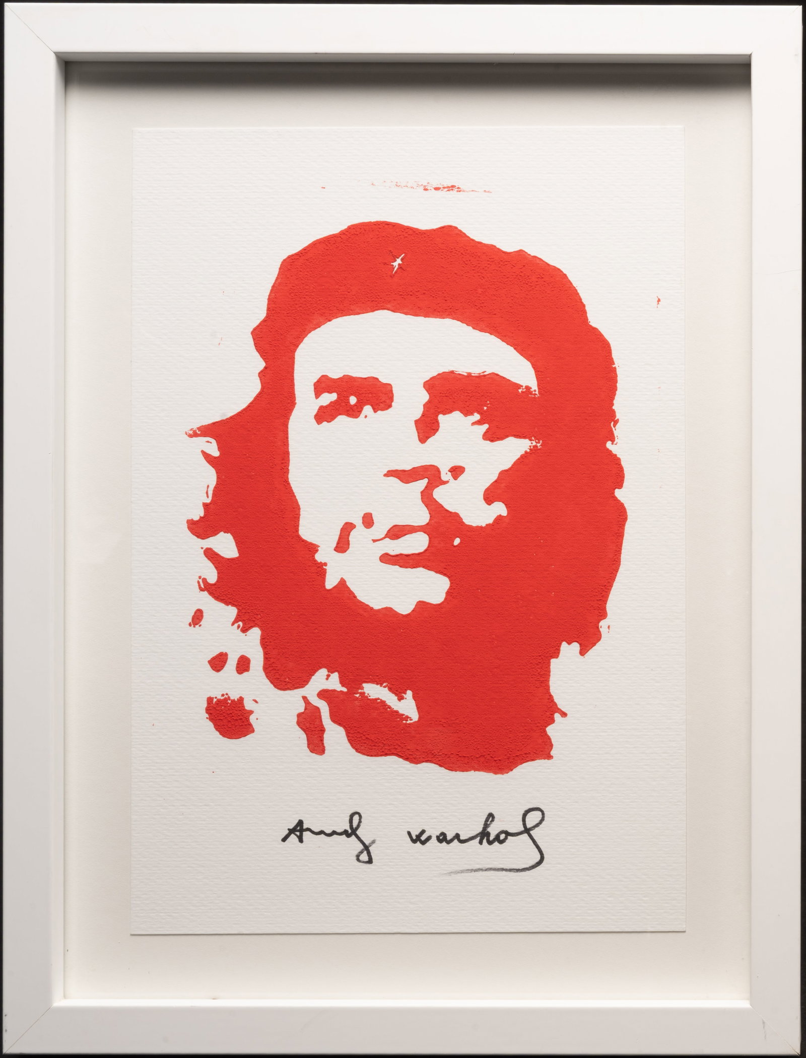 Andy Warhol ( American NY 1928 -1987) " Che Guevara" Signed: Andy Warhol ( America NYC 1928 - 1987 ) " Che Guevara " Screenprint on Paper Pop Art Hand Signed with Marker Artwork Depicting a Portrait of Argentine Revolutionary Leader Che Guevara in High Contrast