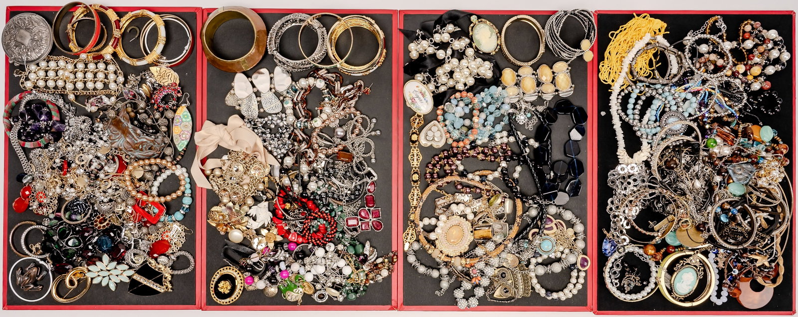 Large Unsearched Costume Jewelry Collection: Large Costume Jewelry Unsearched Lot May Comprising Necklaces Bracelets Bangles Rings Pins Brooches Earrings Cufflinks Women's Costume etc Some Items May Need Repair While Some Will Not We Cannot Answ