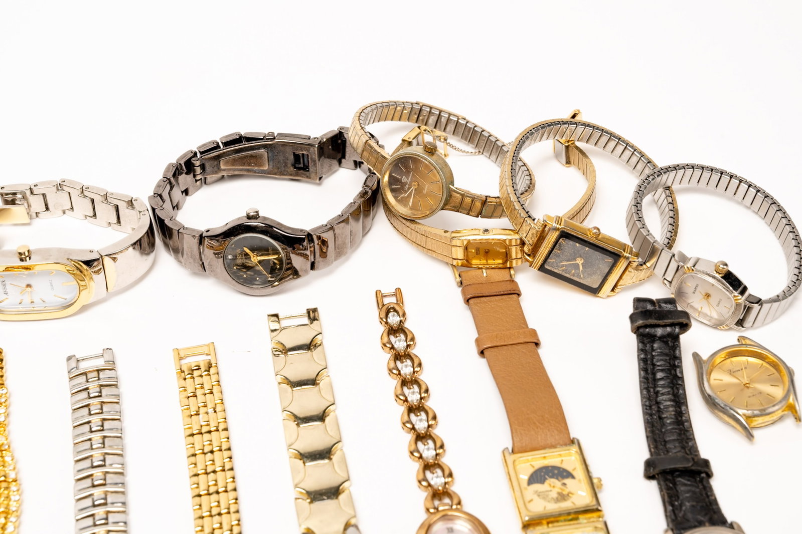 Large Vintage Wristwatch Collection - 7