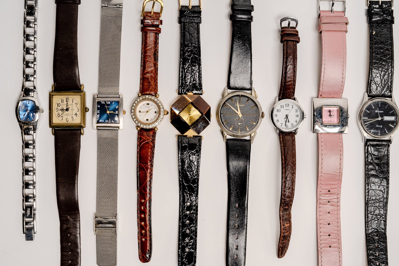 Large Vintage Wrist Watch Collection - 2