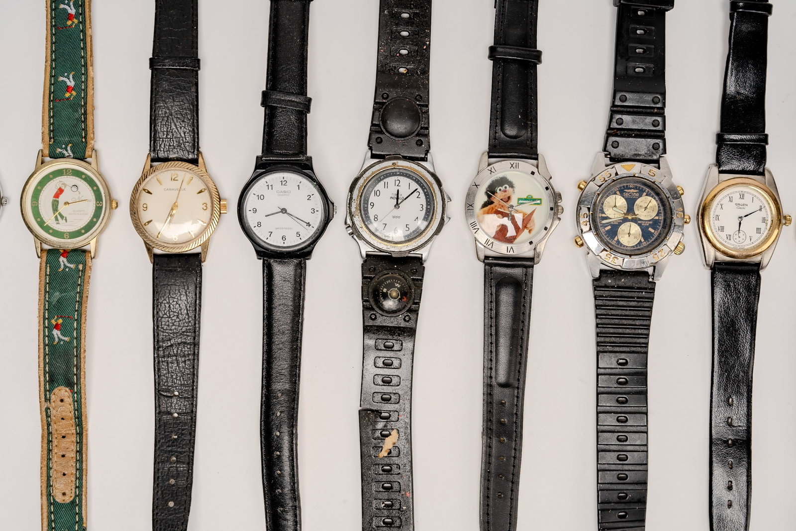 Large Vintage Wrist Watch Collection - 3