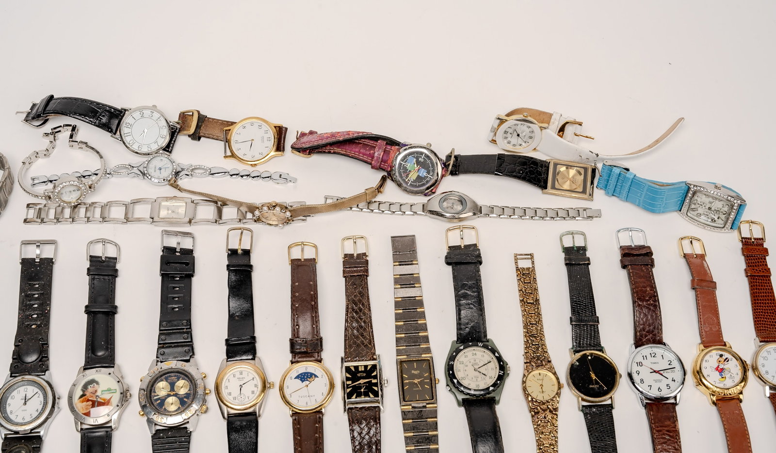 Large Vintage Wrist Watch Collection - 6