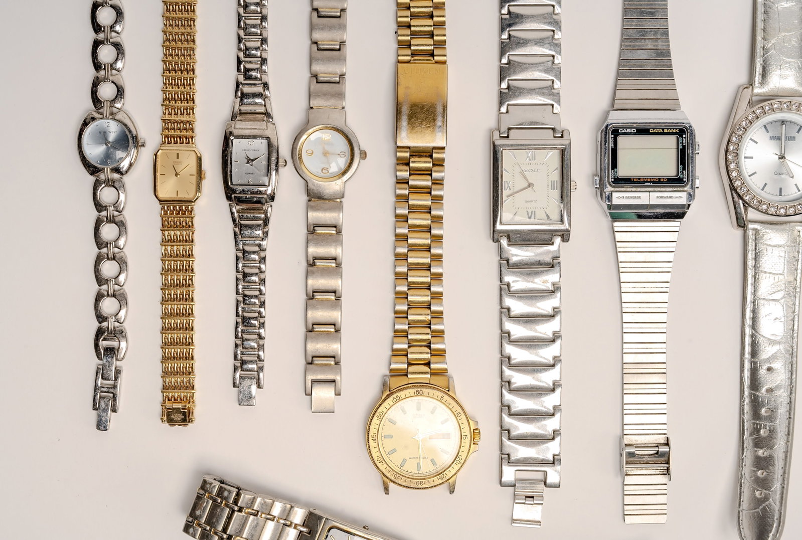 Large Vintage Wristwatch Collection - 2