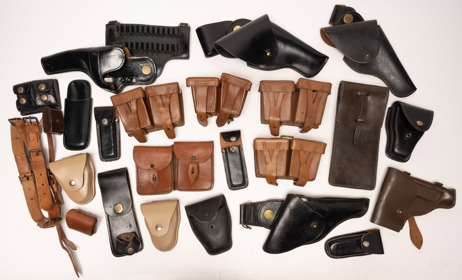 Militaria Police Western Leather Holster & Duty Gear Collection (1 of 12)