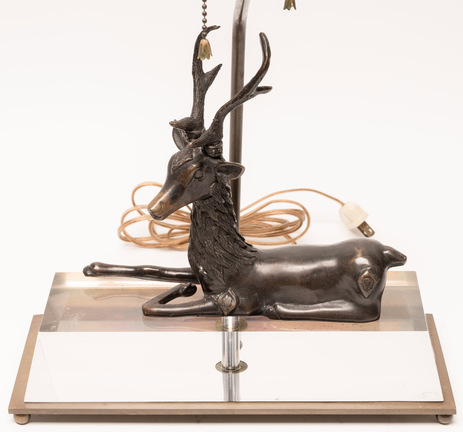 Modern Reclining Stag Figural Table Lamp with Solid Lucite Base - 7