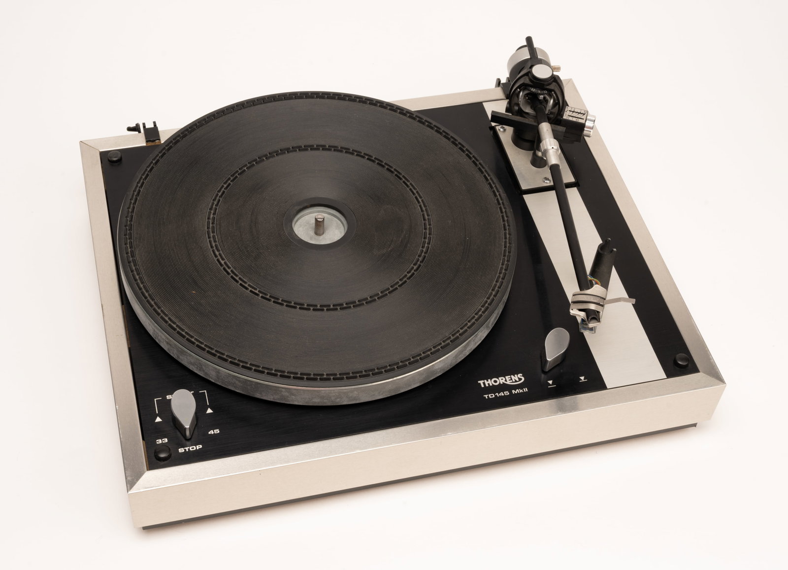 Thorens TD 145 Mk II Belt-Drive Turntable (1 of 7)