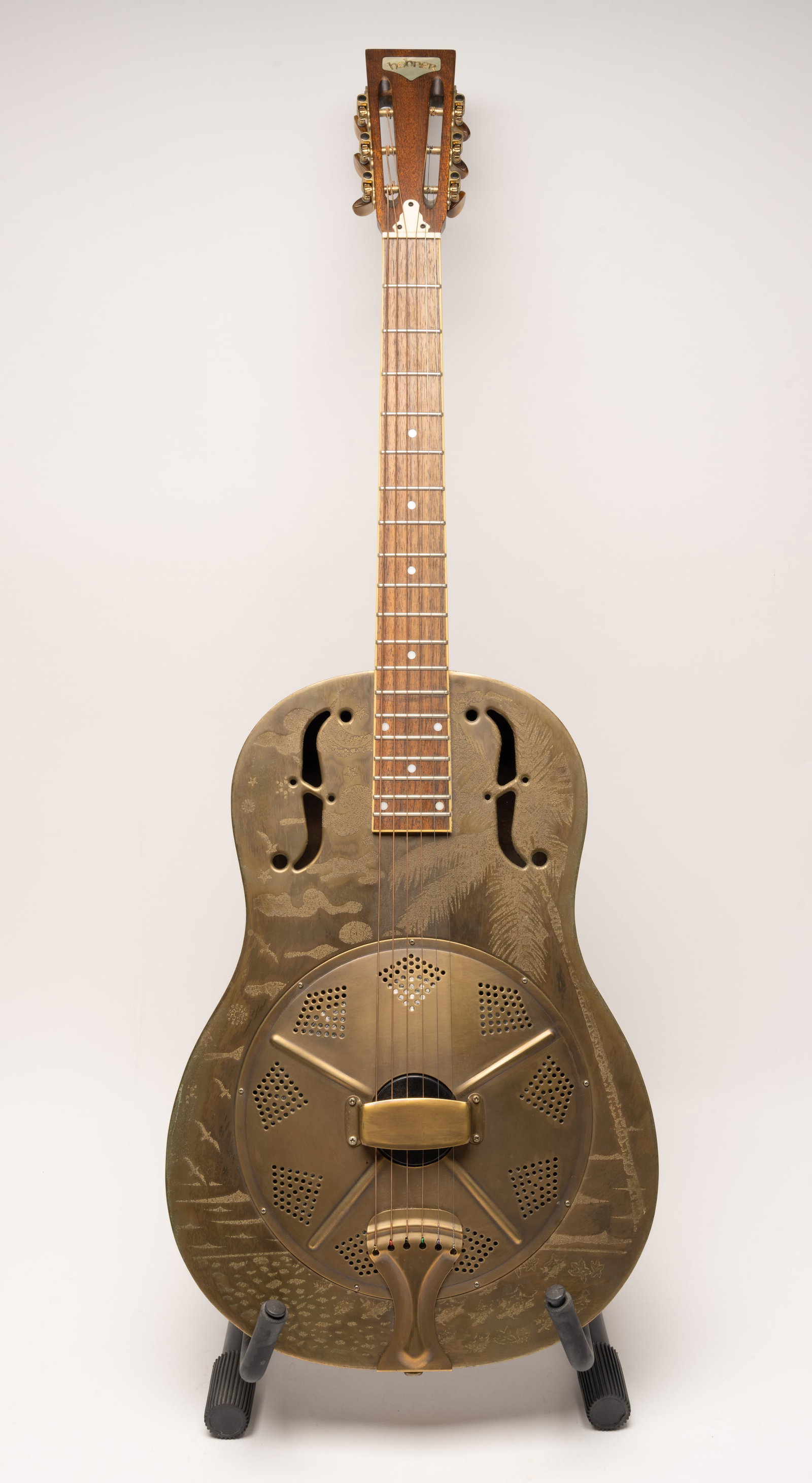 Hohner Hawaii Scene Metal Body Resonator Guitar (1 of 9)
