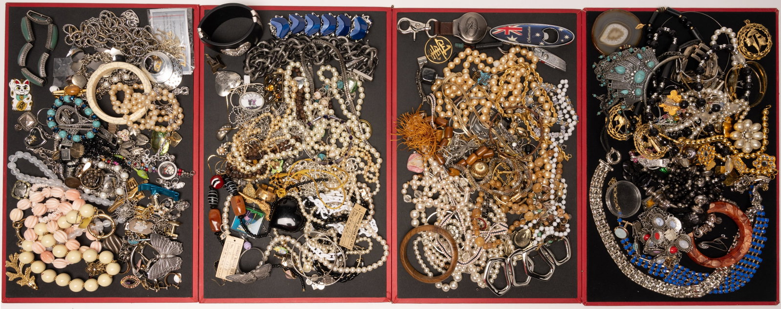 Large Unsearched Costume Jewelry Lot: Large Costume Jewelry Unsearched Lot May Comprising Necklaces Bracelets Bangles Rings Pins Brooches Earrings Cufflinks Women'S Costume Etc Some Items May Need Repair while Some Will not We Cannot Answ