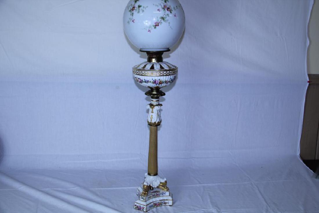 Beautiful porcelain painted gone with the wind lamp (1 of 17)