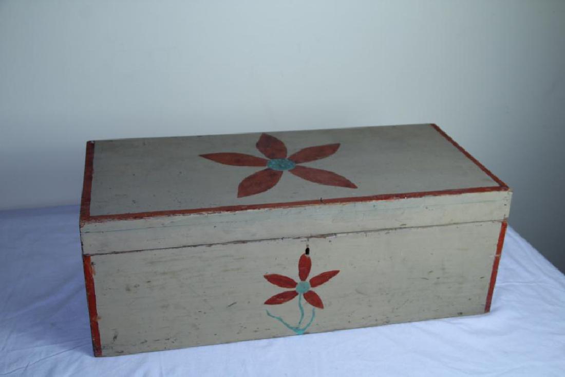 Beautiful metal lamp with gone with the wind shade: This lamp signed THE NEW ROCHESTER. This measures about 22" with chimney and has a 10" shade that is in perfect condition with no damage or repairs. This is a single burner with a white metal base. Th