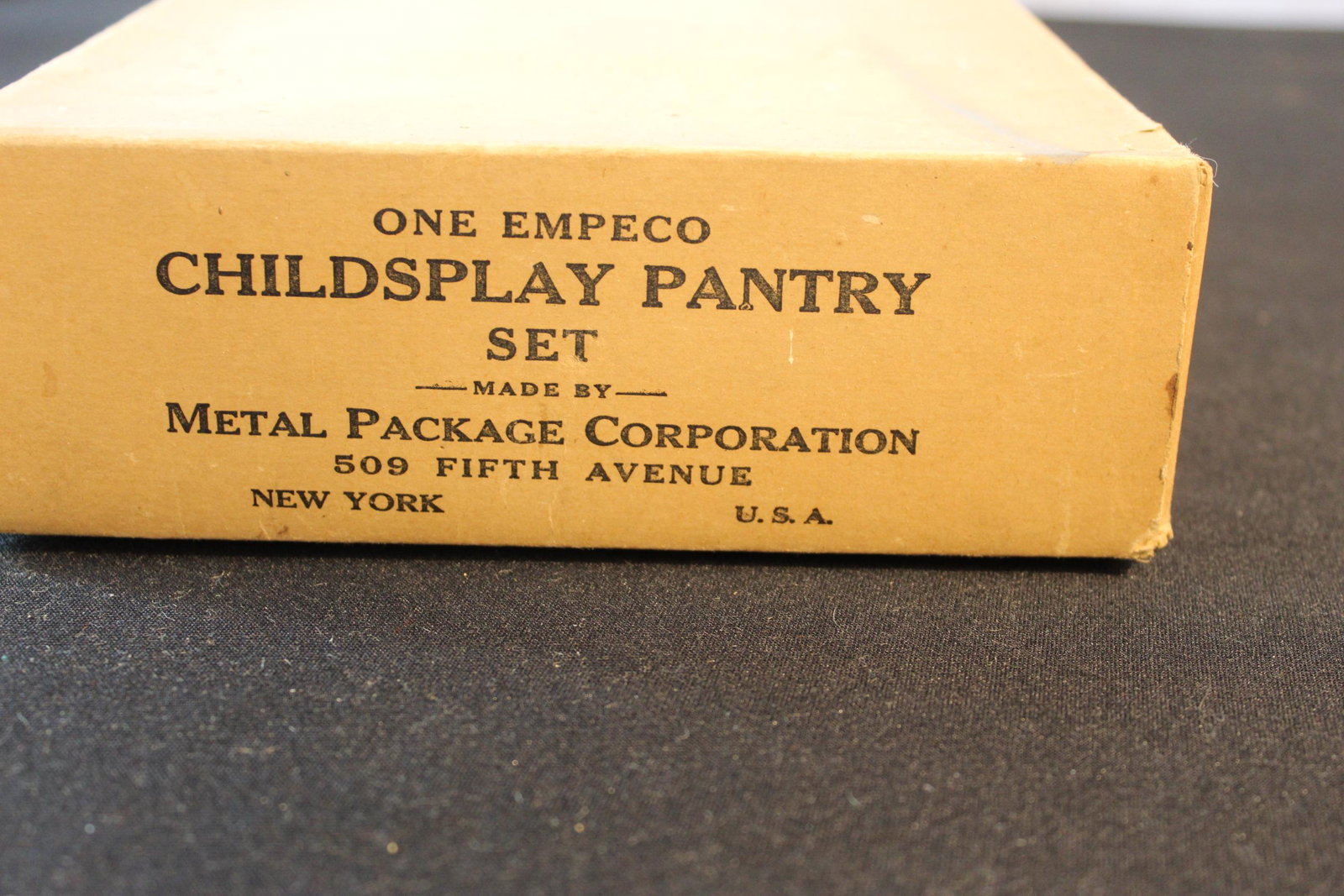 Empeco childs play pantry set in original box: This is made by the Empeco toy Co. and in the original box. This is 100% complete and in great overall condition, the box has some small tears otherwise in good condition. See all photos for more deta