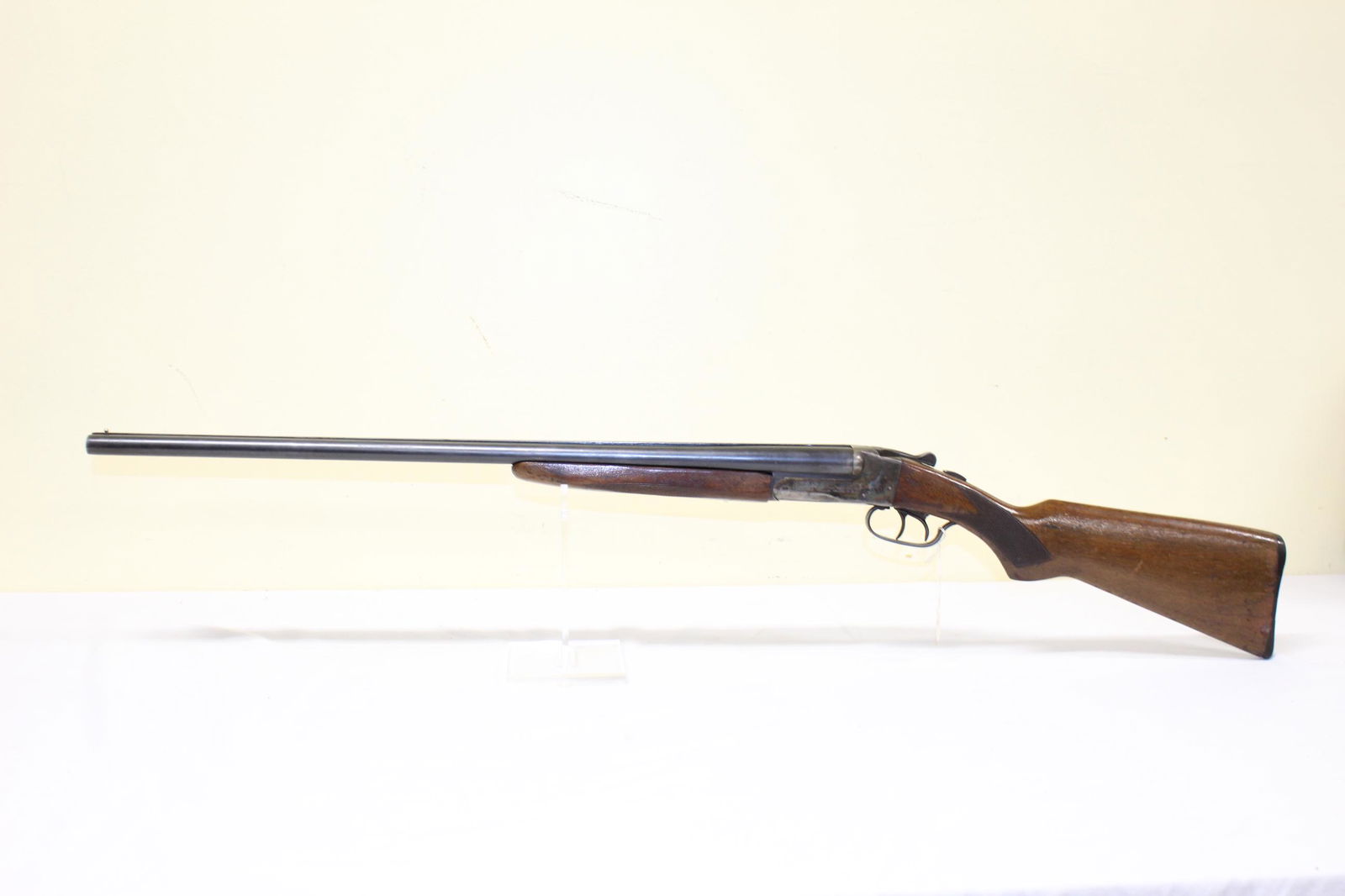 Crescent Davis Arms Corp. double barrel Shotgun: Serial number: 323038. 20GA. Barrel measures 26in L overall. Model unknown. Double barrel. Bores appear clean. Great overall condition with no damage or repairs seen. See all photos for more detail. P