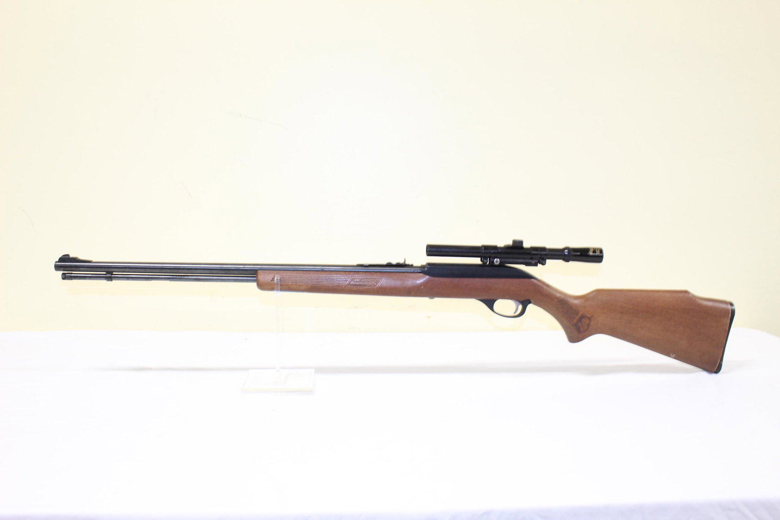 Marlin Firearm model 60 Rifle: This Marlin Firearms is a Glenfield model 60. serial number: 21551661. caliber is .22 LR. Barrel measures 22in L overall. Barrel has some ware on the outside and the outside of the bore. Otherwise in 