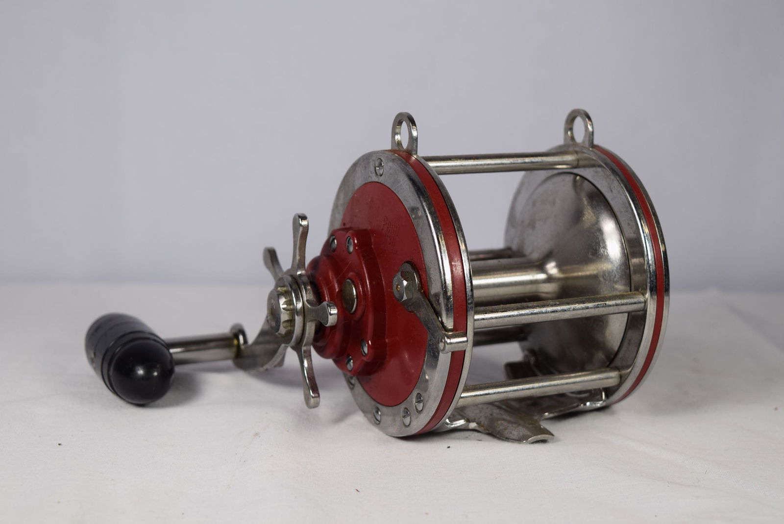 Vintage Fishing Reel Penn Senator 4/0 30-113 Saltwater Estate Sale