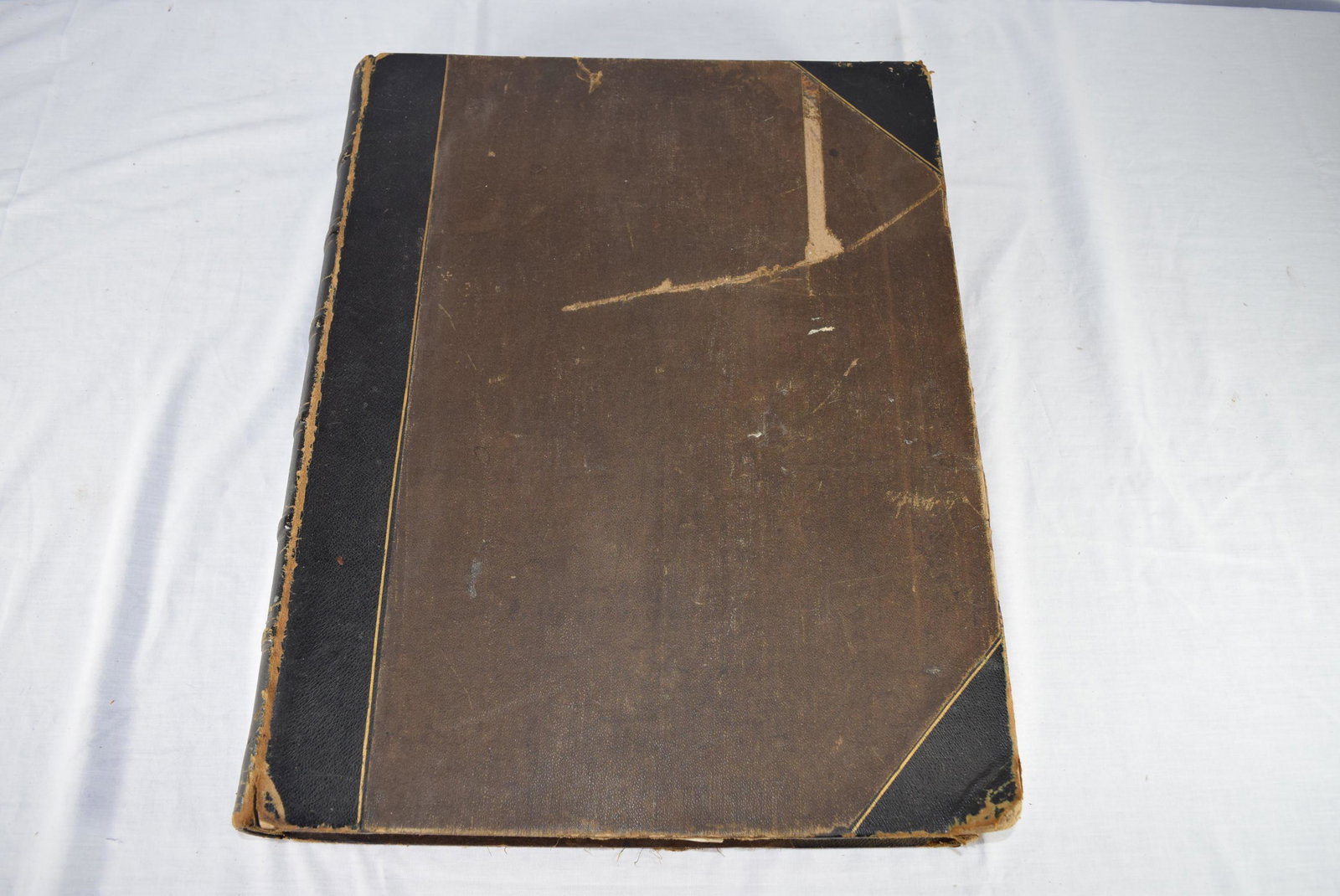 A Clinical Atlas of Venereal & Skin Diseases Book 1889: This large book is titled; A Clinical Atlas of Venereal & Skin Diseases including Diagnosis, Prognosis & Treatment by Robert W. Taylor, A.M., M.D. Philadelphia Lea Brothers & Co. 1889. Book is illustr