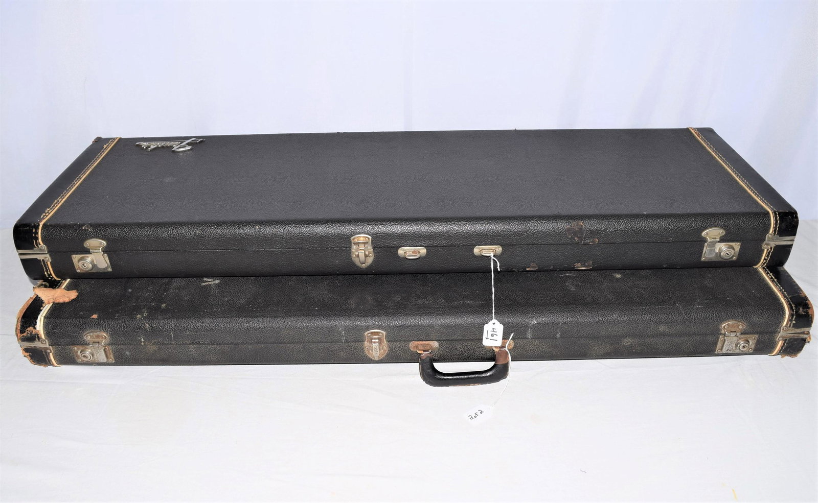 Vintage Fender 1960s/1970s Bass Cases Restoration (1 of 20)