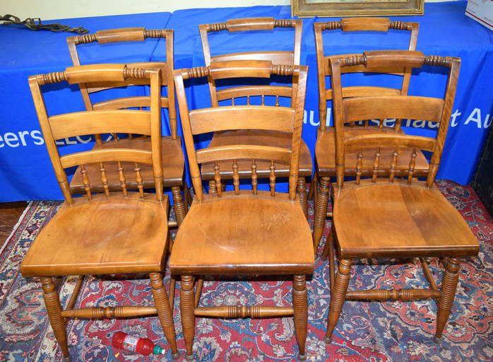 Set Of 6 Nichols And Stone Co Old Pine Chairs