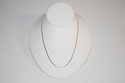 14K Yellow Gold Herringbone Chain Necklace
