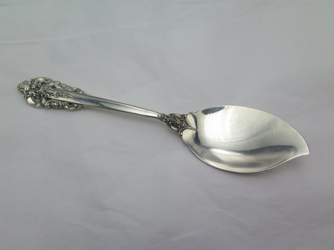 Wallace Sterling Silver Grand Baroque Jelly Serv Spoon (1 of 2)