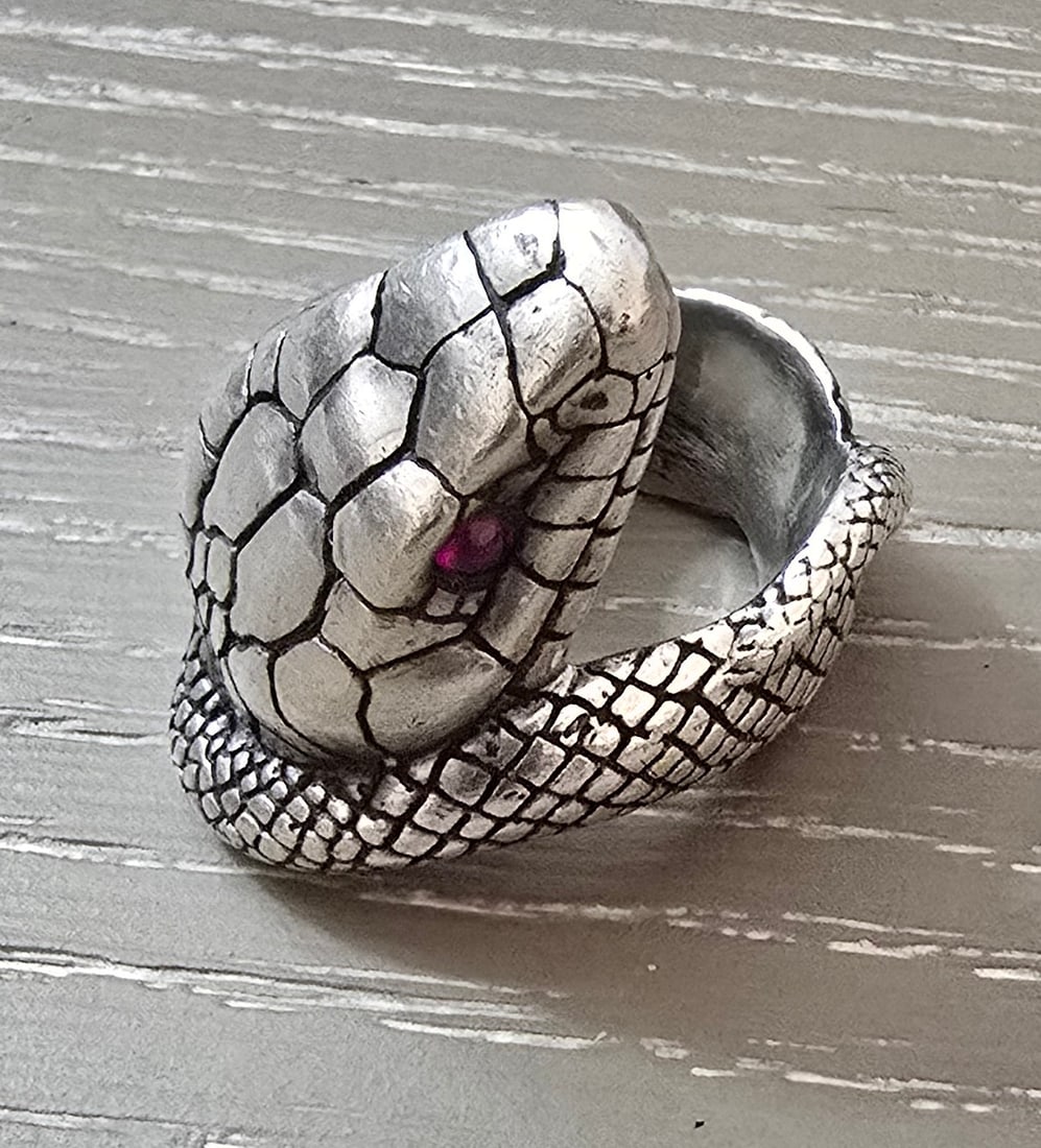Massive Ugo Cacciatori Silver Ruby Snake Ring - 2