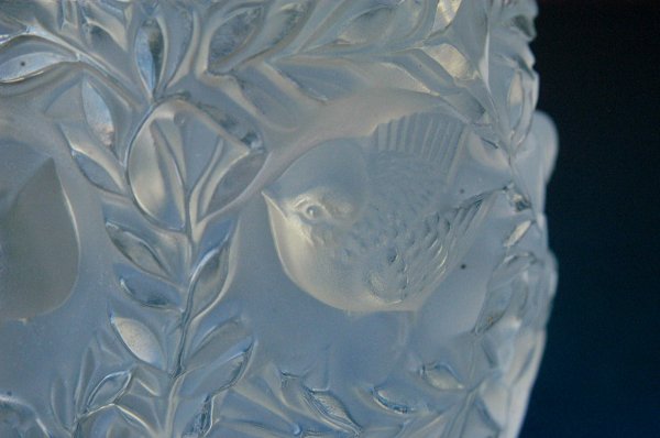 Lalique France glass vase with birds - 2