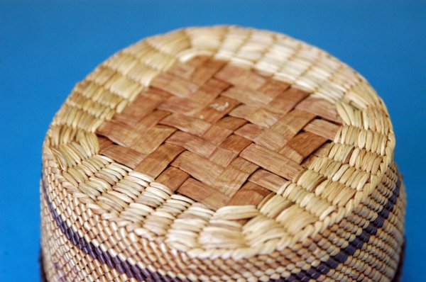 Makah lidded basket - 2