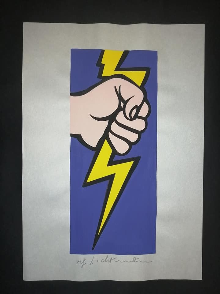 Roy Lichtenstein Mixed Media on paper: Drawing on paper Approx Size: 11 3/4 x 8 1/4 in. Sell as attributed or style of the artist+ Roy Lichtenstein?In the 1960s, Roy Lichtenstein became a leading figure of the new Pop Art movement. Inspire