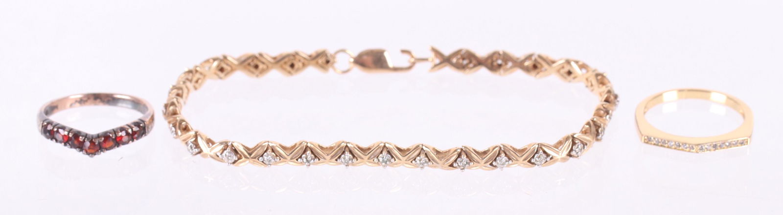 Three Pieces of Gold Estate Jewelry (1 of 9)