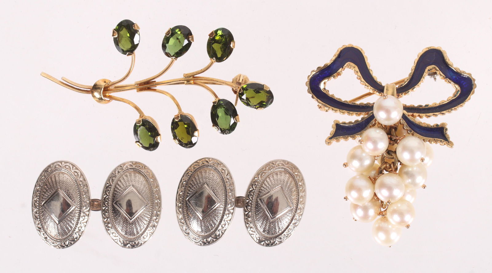 Four Pieces of Gold Jewelry (1 of 9)