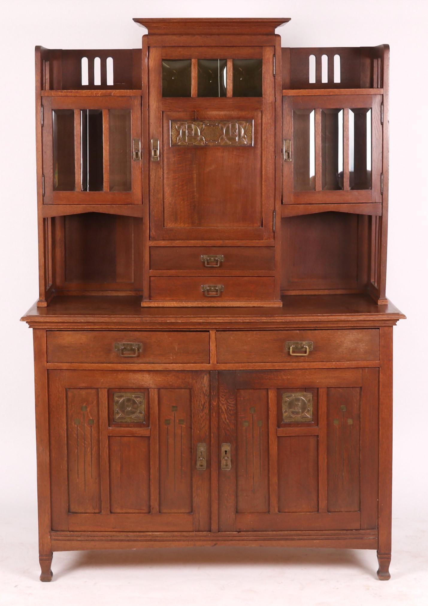 An Early 20th Century Jungestile Server (1 of 11)