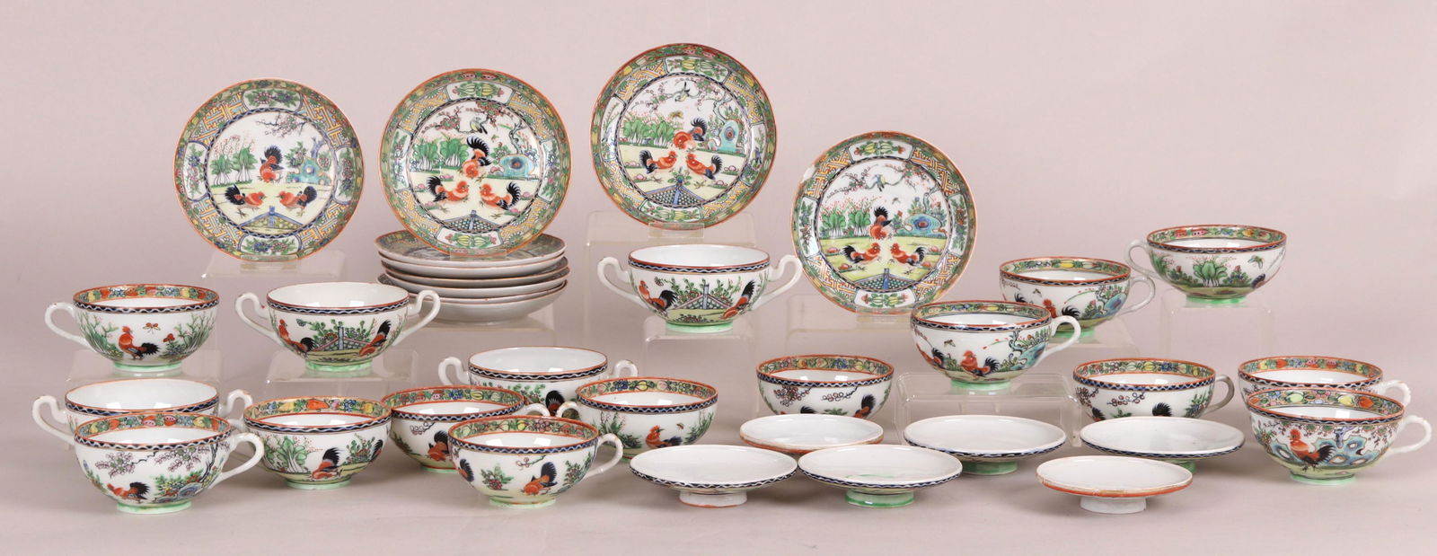 Chinese Export Porcelain, Rooster Pattern (1 of 14)