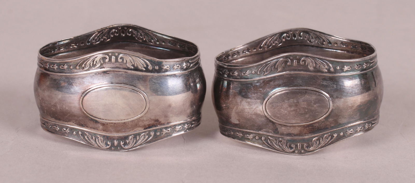 A Pair of Brazilian Silver Napkin Rings (1 of 5)