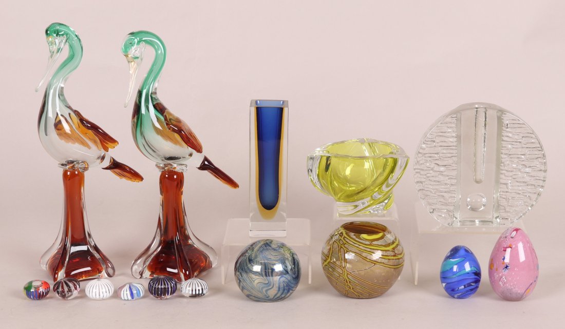 Estate Art Glass Including Murano: Sixteen pieces, late 20th century, to include a pair of sommerso Murano bird sculptures, a Martin Demaine vase, a labeled Murano block vase by Flavio Poli, a signed ashtray or bowl, an Eickholt paperw