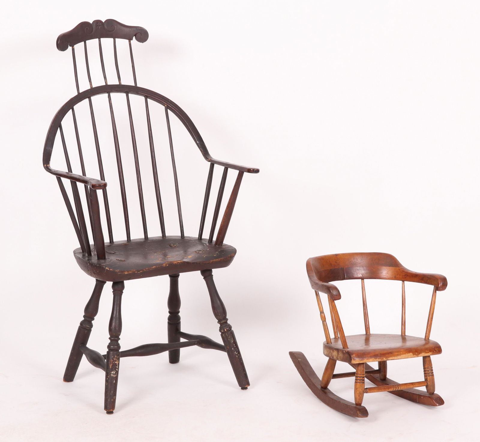 An American Windsor Comb-Back Armchair (1 of 13)
