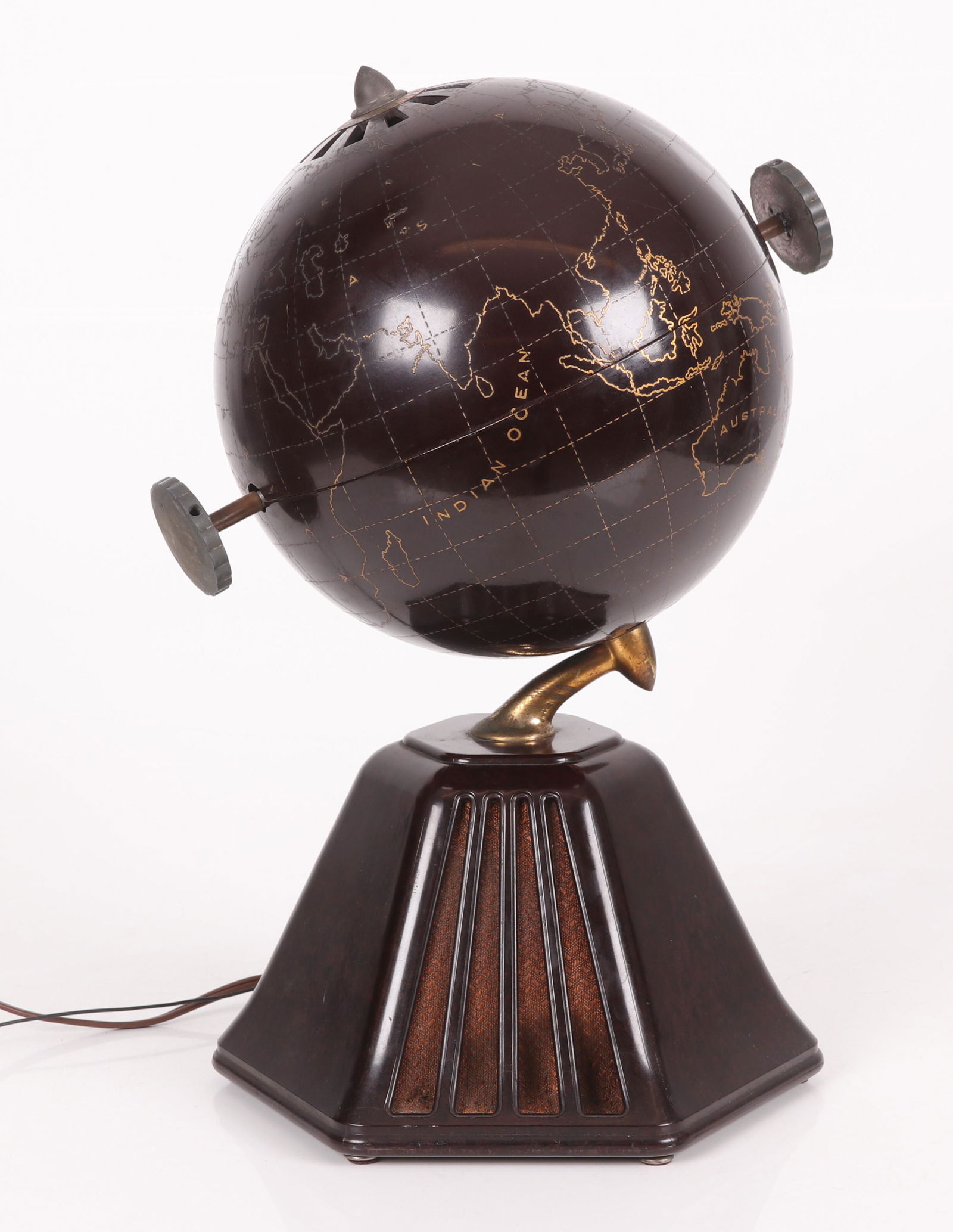 Raymond Loewy Colonial 700 Art Deco Globe Radio (1 of 10)