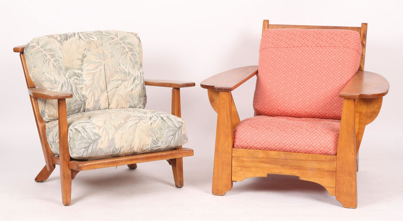 Cushman, Two Mid Century Maple Chairs (1 of 13)