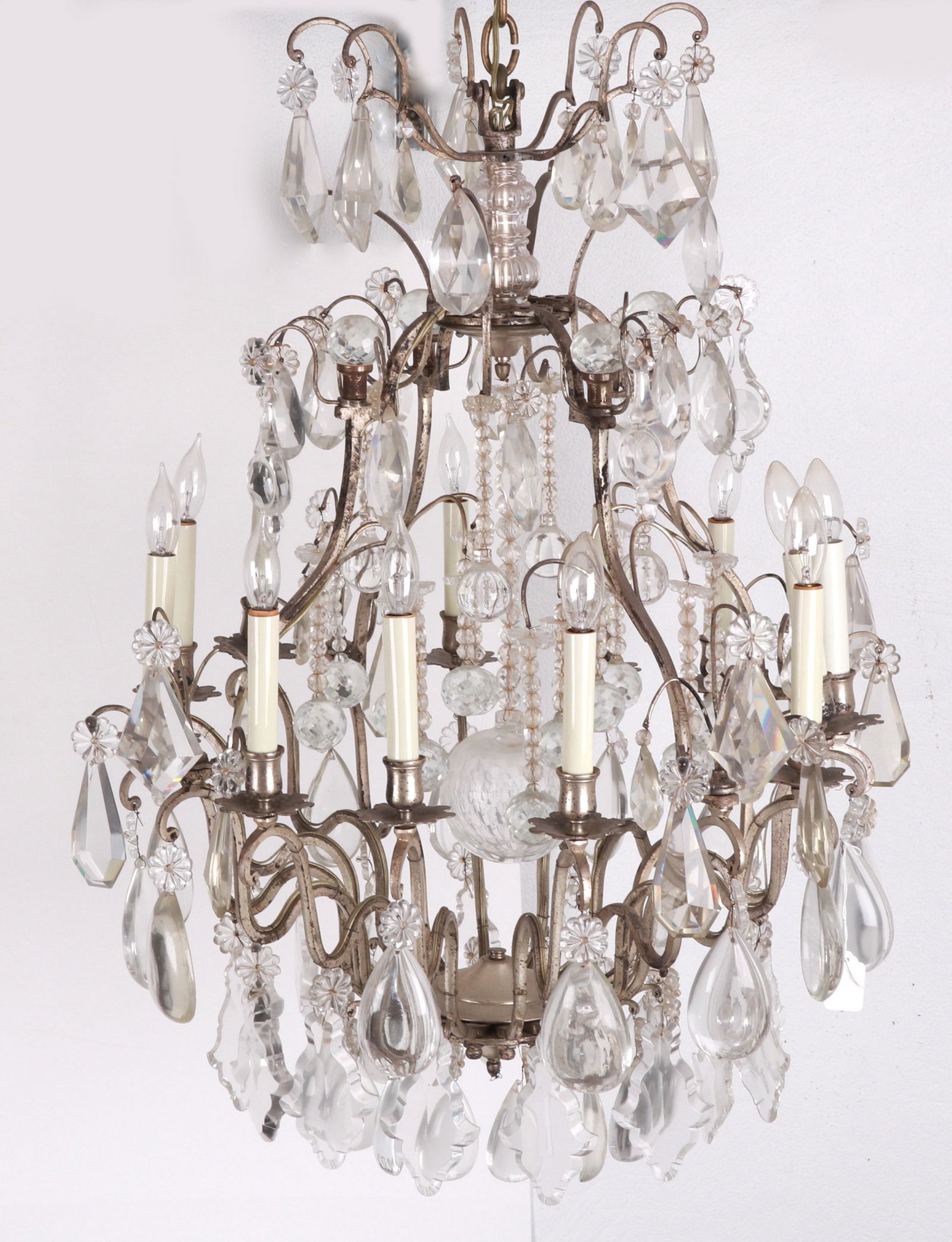 A Baccarat Style Crystal Chandelier (1 of 10)