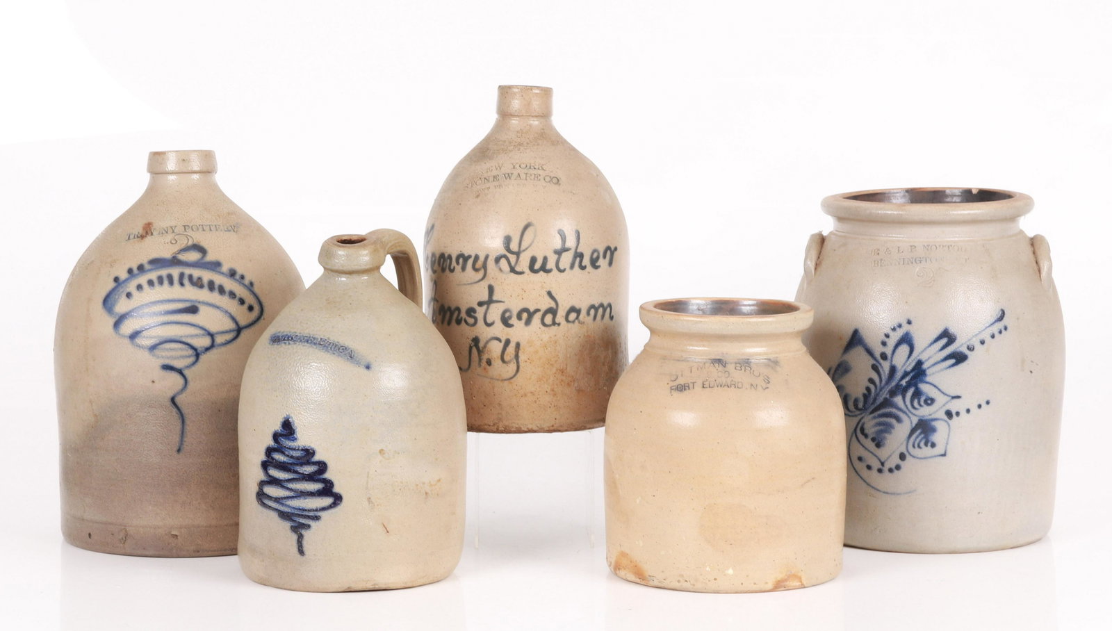 Five American salt glazed stoneware jugs and crocks (1 of 17)