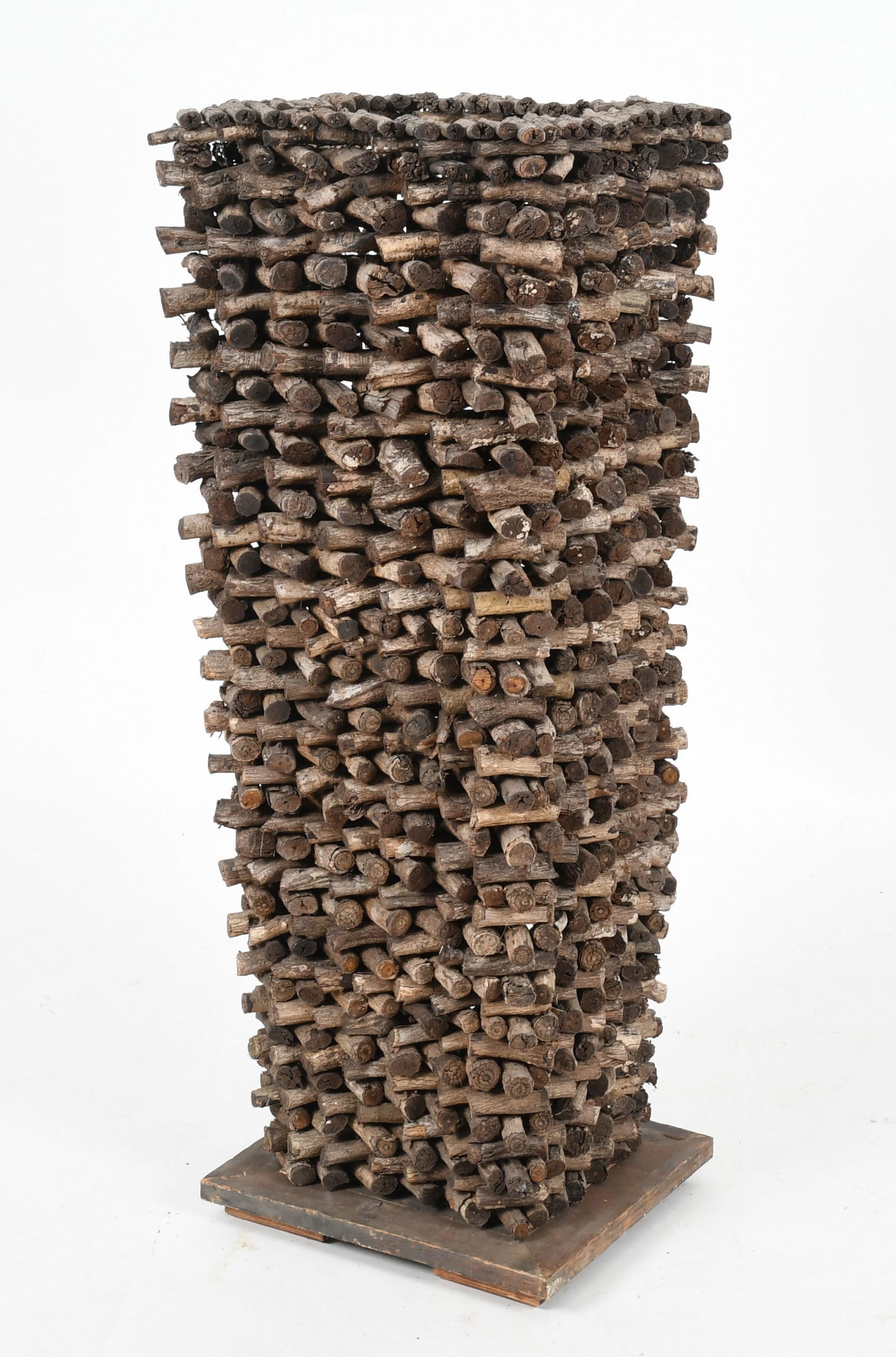 Adirondack Style Twig Pedestal/Jardiniere Stand (1 of 4)