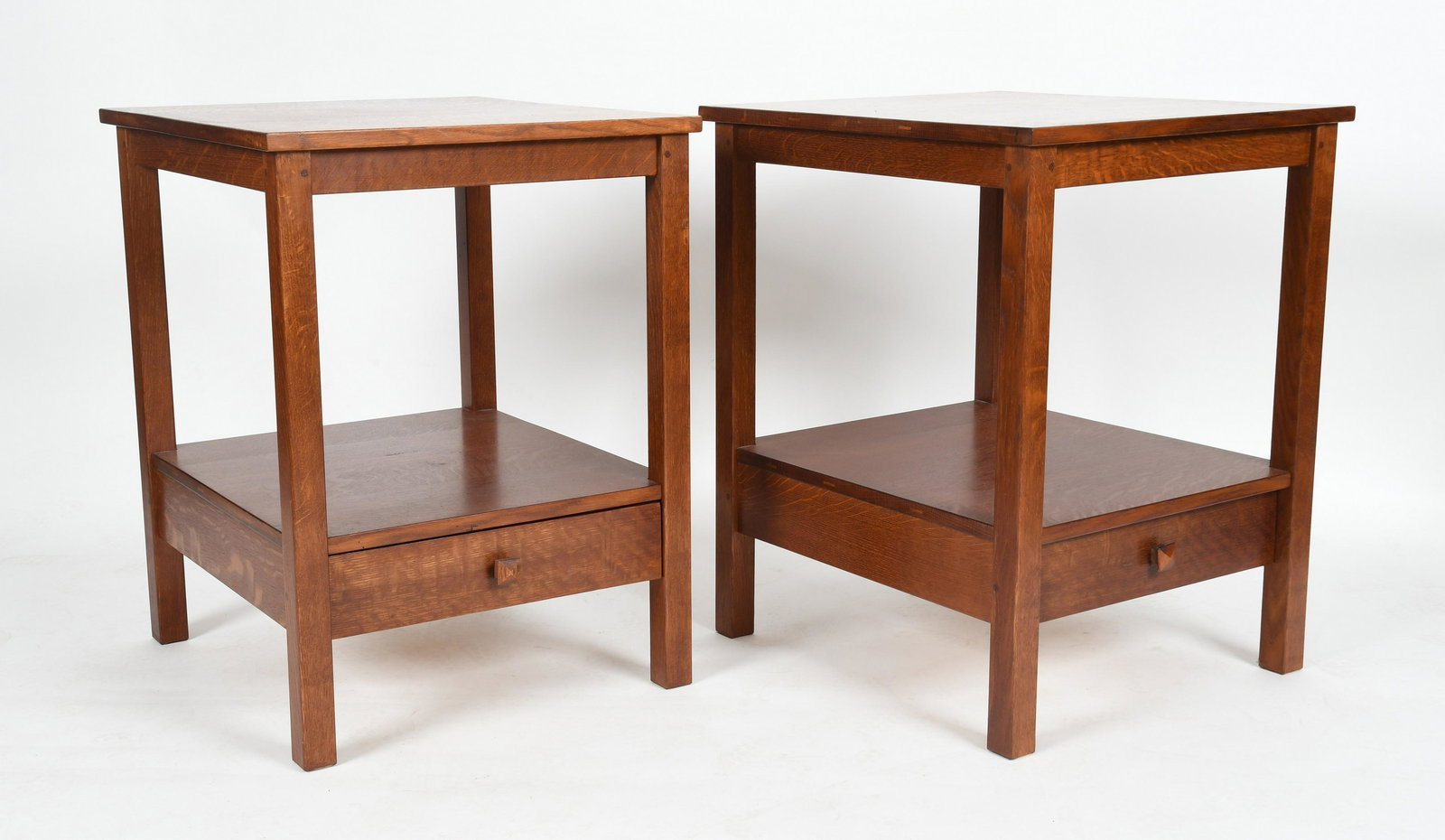 Pair of Arts and Crafts Style Oak Side Tables (1 of 7)